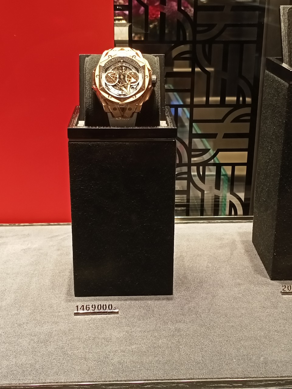 高雄名錶手錶精品名牌包包借款-590慶豐當舖提供高雄手錶借款,高雄名錶借款,左營手錶借款,左營名錶借款,前金名牌包包,新興手錶典當,楠梓手錶當降利息,鼓山手錶借款利息低,三民手錶借款推薦,前鎮名牌包包當舖推薦,小港手錶借款當舖,鳳山手錶借款,鳥松手錶借款,大社,仁武手錶借款額度,台南手錶借款,屏東鑽石借款等當舖,手錶借款借款需求,找高雄左營附近當舖1