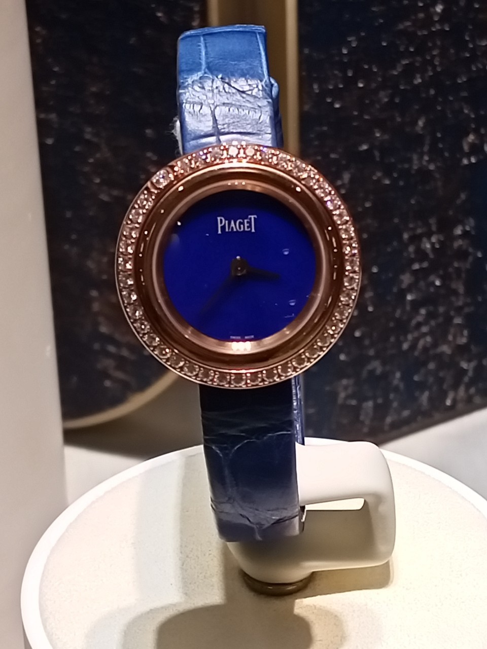 高雄名錶手錶精品名牌包包借款-590慶豐當舖提供高雄手錶借款,高雄名錶借款,左營手錶借款,左營名錶借款,前金名牌包包,新興手錶典當,楠梓手錶當降利息,鼓山手錶借款利息低,三民手錶借款推薦,前鎮名牌包包當舖推薦,小港手錶借款當舖,鳳山手錶借款,鳥松手錶借款,大社,仁武手錶借款額度,台南手錶借款,屏東鑽石借款等當舖,手錶借款借款需求,找高雄左營附近當舖39